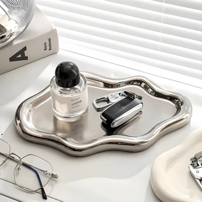Cloud-Shaped Vanity Catch