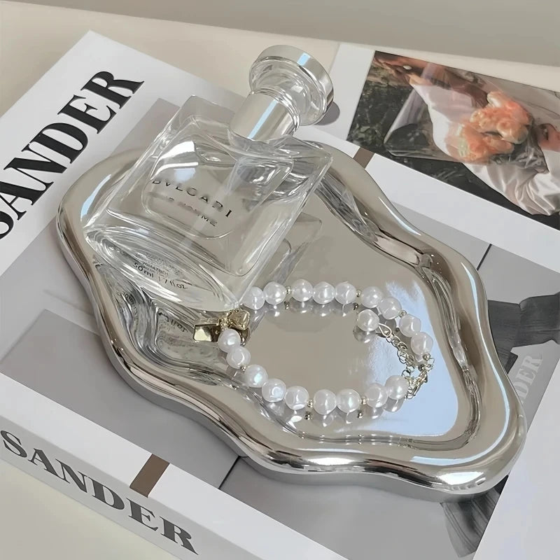 Cloud-Shaped Vanity Catch